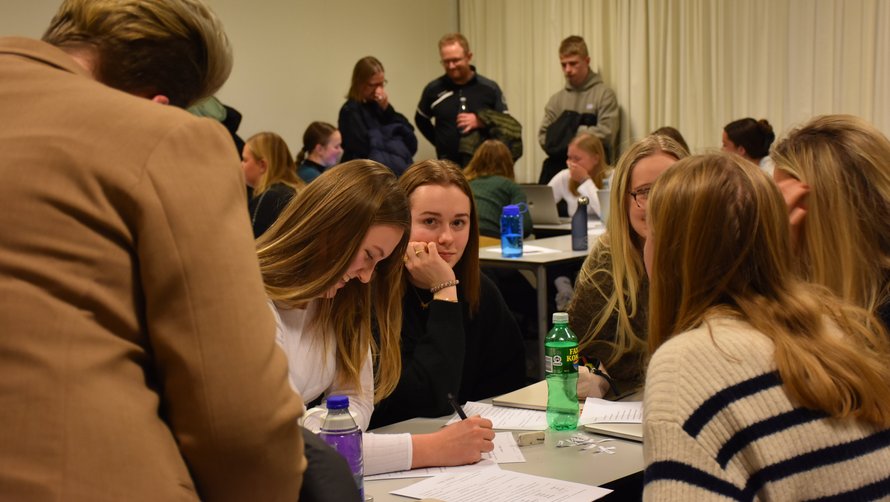 Åbent Hus På Frederikshavn Gymnasium Blev Igen I år Et Stort Tilløbsstykke